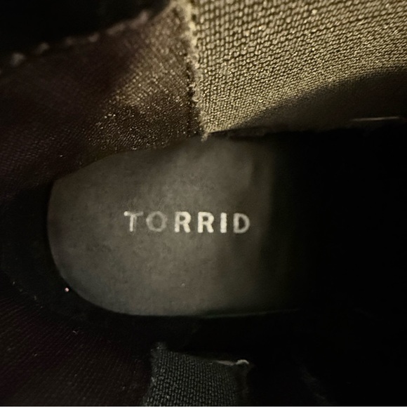 Torrid Black Jeweled Chunky Heel Ankle Boots Size 9WW - Picture 9 of 11